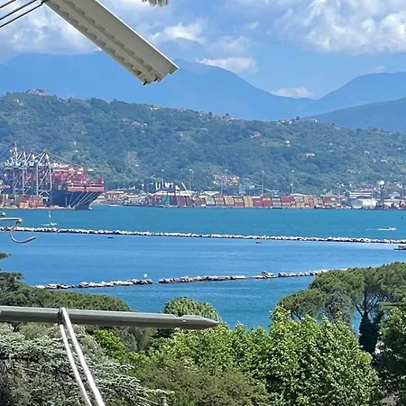 Ca Del Sole - Free Parking Apartment La Spezia